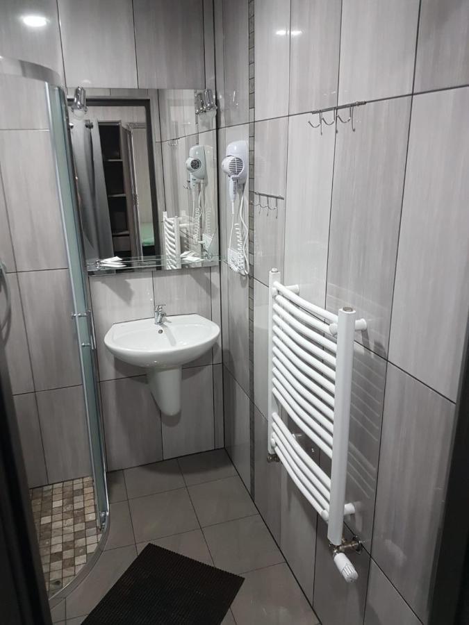 H-Odra Nowa Sol Hotel Bagian luar foto