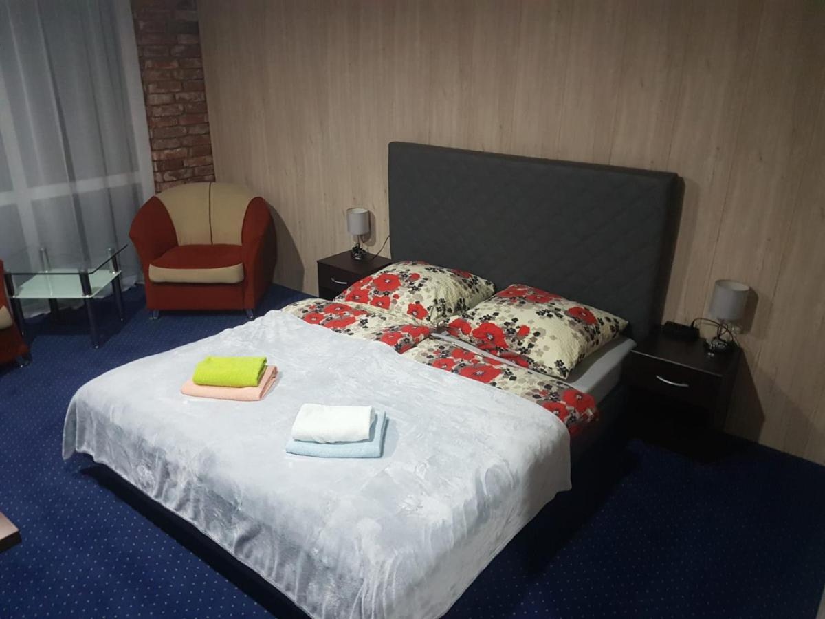 H-Odra Nowa Sol Hotel Bagian luar foto