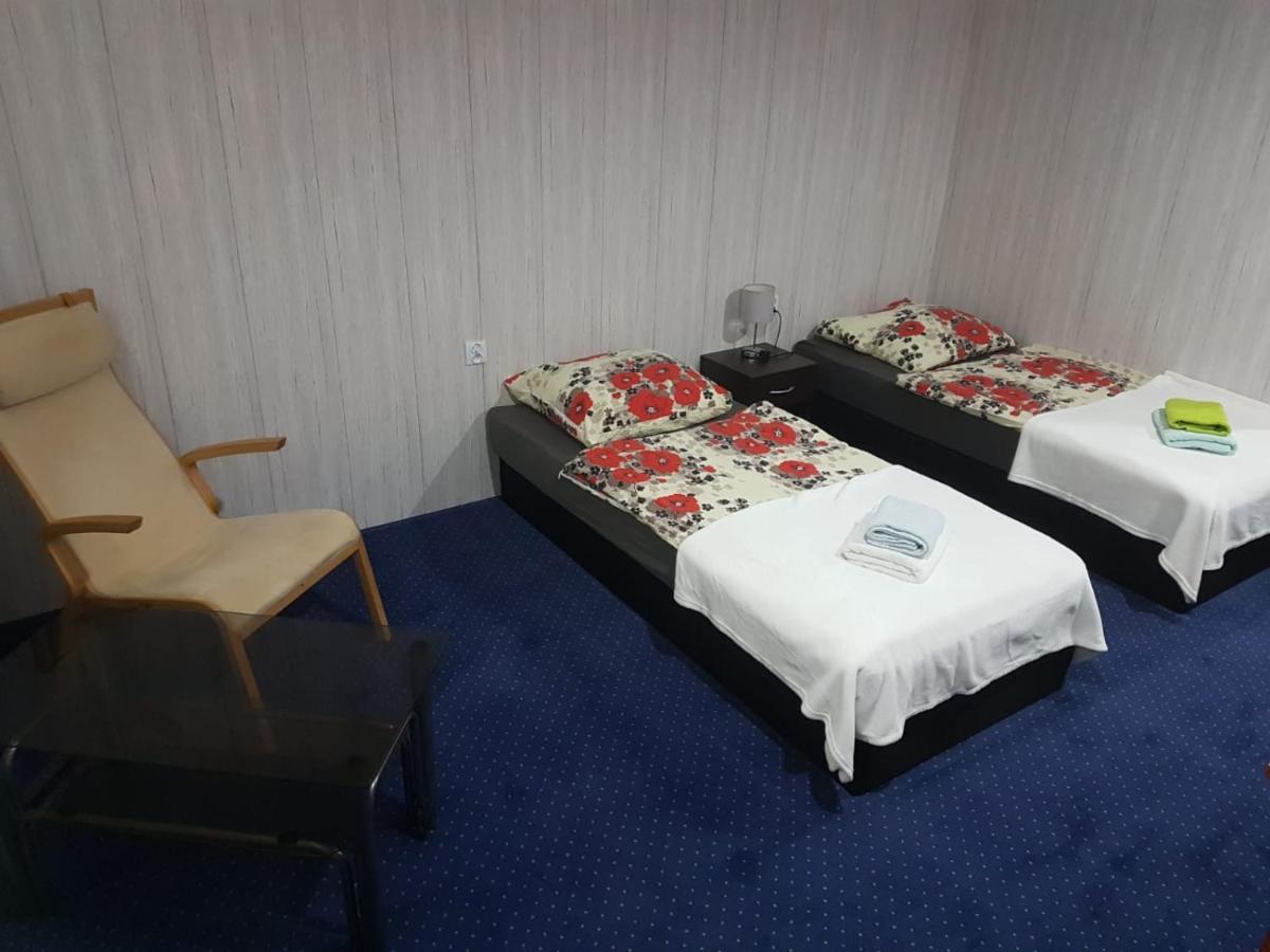 H-Odra Nowa Sol Hotel Bagian luar foto