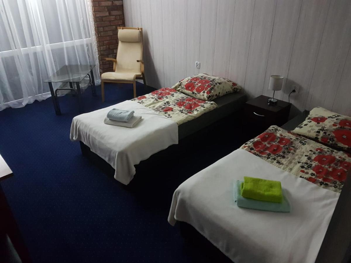 H-Odra Nowa Sol Hotel Bagian luar foto