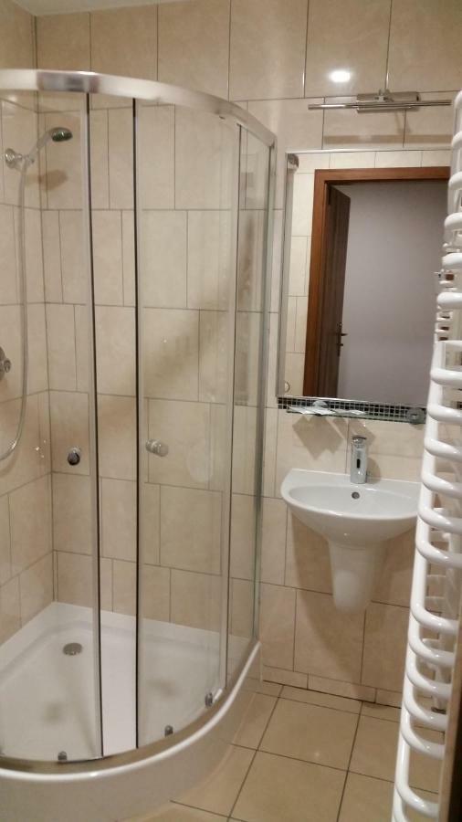 H-Odra Nowa Sol Hotel Bagian luar foto