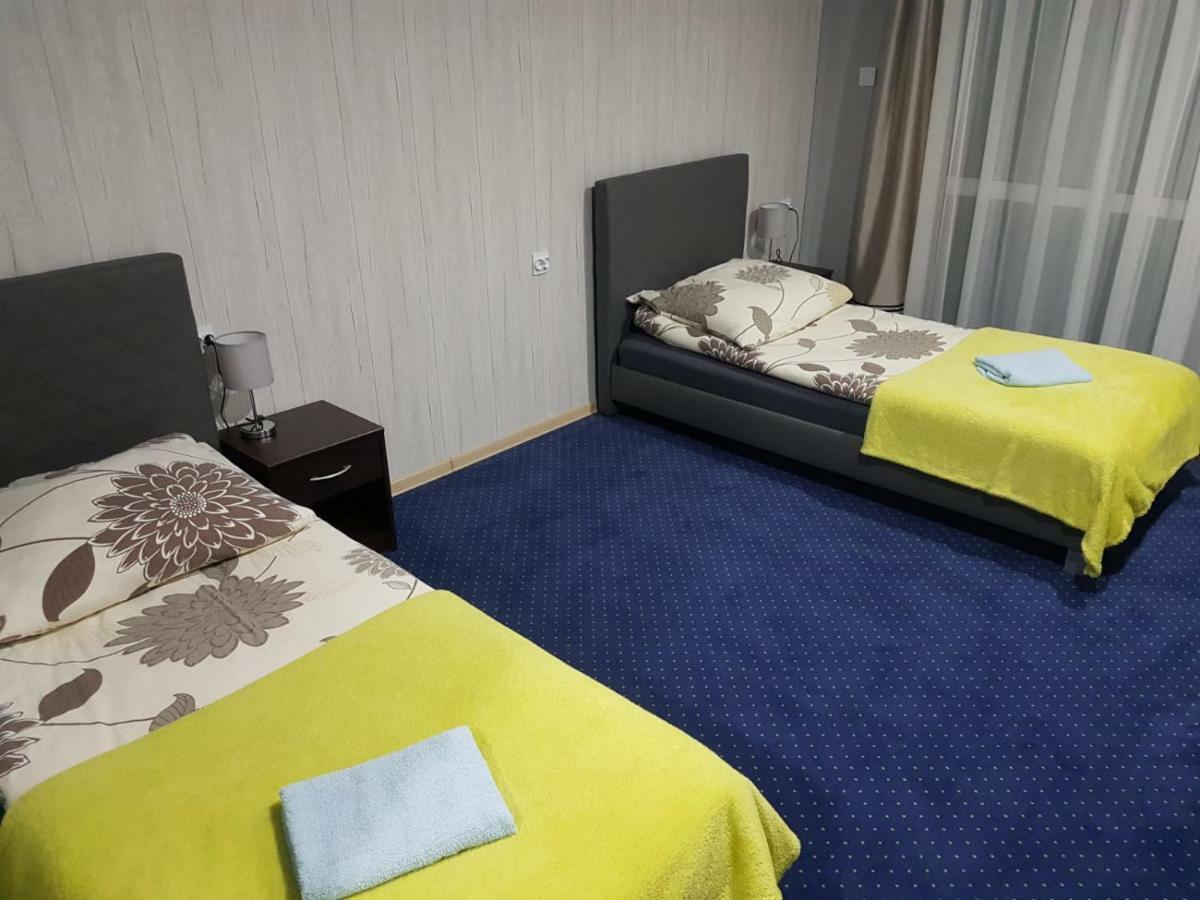 H-Odra Nowa Sol Hotel Bagian luar foto