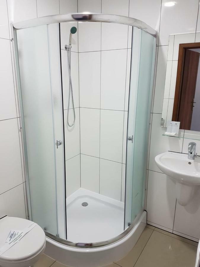 H-Odra Nowa Sol Hotel Bagian luar foto